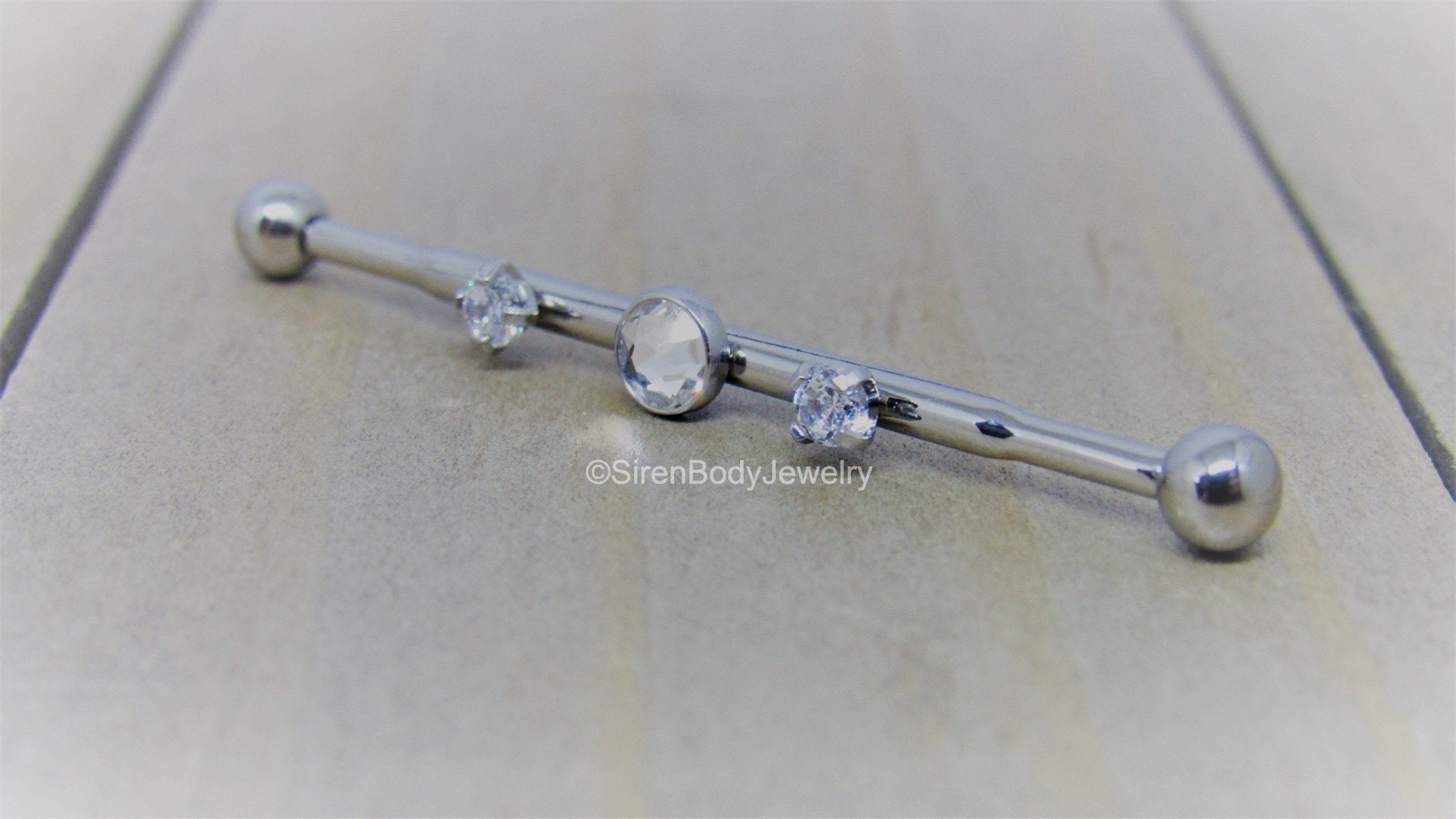 Body jewelry tightening tool secure threaded ends ear piercing tools 3 –  Siren Body Jewelry